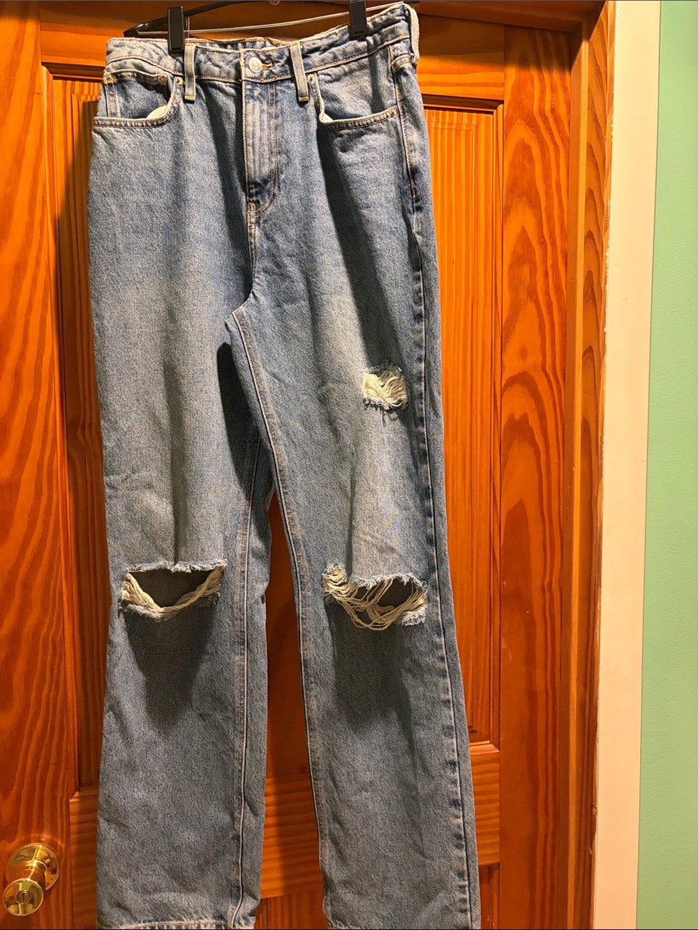 Forever 21 Light Blue Distressed Straight-Leg Jeans